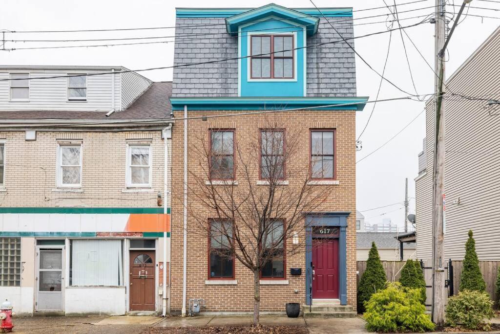 4 Bedroom 3 Bath Sleeps 10 Pet Friendly Private Backyard, 2 Car Garage, City Views, Close To All Stadiums And Casino Pittsburgh Exteriér fotografie