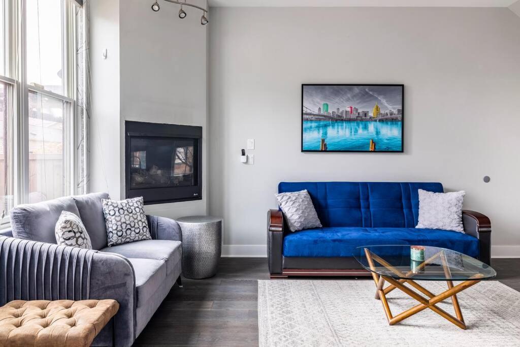4 Bedroom 3 Bath Sleeps 10 Pet Friendly Private Backyard, 2 Car Garage, City Views, Close To All Stadiums And Casino Pittsburgh Exteriér fotografie