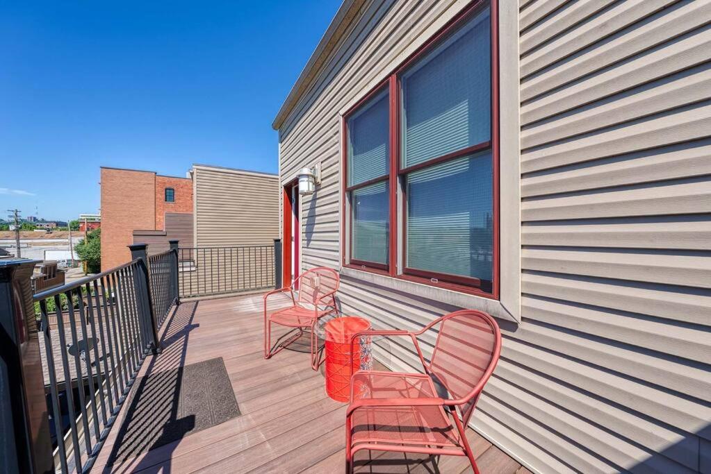 4 Bedroom 3 Bath Sleeps 10 Pet Friendly Private Backyard, 2 Car Garage, City Views, Close To All Stadiums And Casino Pittsburgh Exteriér fotografie