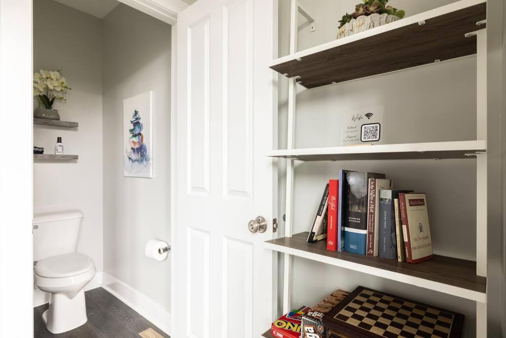 4 Bedroom 3 Bath Sleeps 10 Pet Friendly Private Backyard, 2 Car Garage, City Views, Close To All Stadiums And Casino Pittsburgh Exteriér fotografie