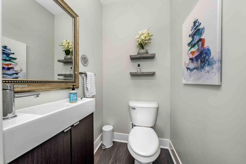 4 Bedroom 3 Bath Sleeps 10 Pet Friendly Private Backyard, 2 Car Garage, City Views, Close To All Stadiums And Casino Pittsburgh Exteriér fotografie