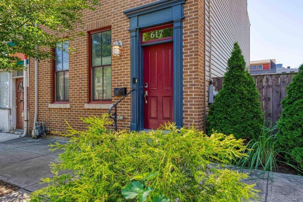 4 Bedroom 3 Bath Sleeps 10 Pet Friendly Private Backyard, 2 Car Garage, City Views, Close To All Stadiums And Casino Pittsburgh Exteriér fotografie